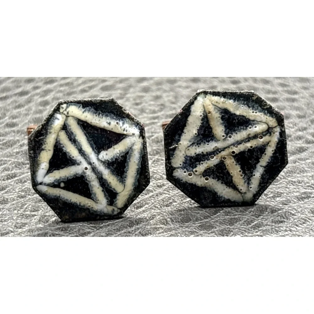 Vintage Modernist Copper and Black White Enamel Octagon Geometric Cufflinks
